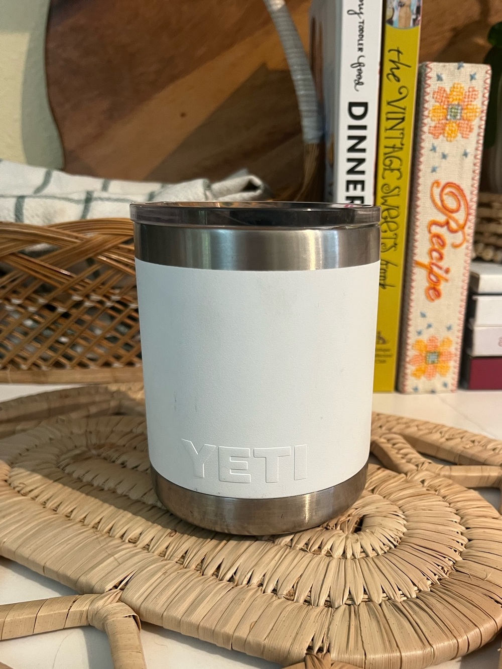 Yeti rambler 10 ounce White Insulated Stainless Steel Tumbler with Clear Lid - Picture 5 of 10